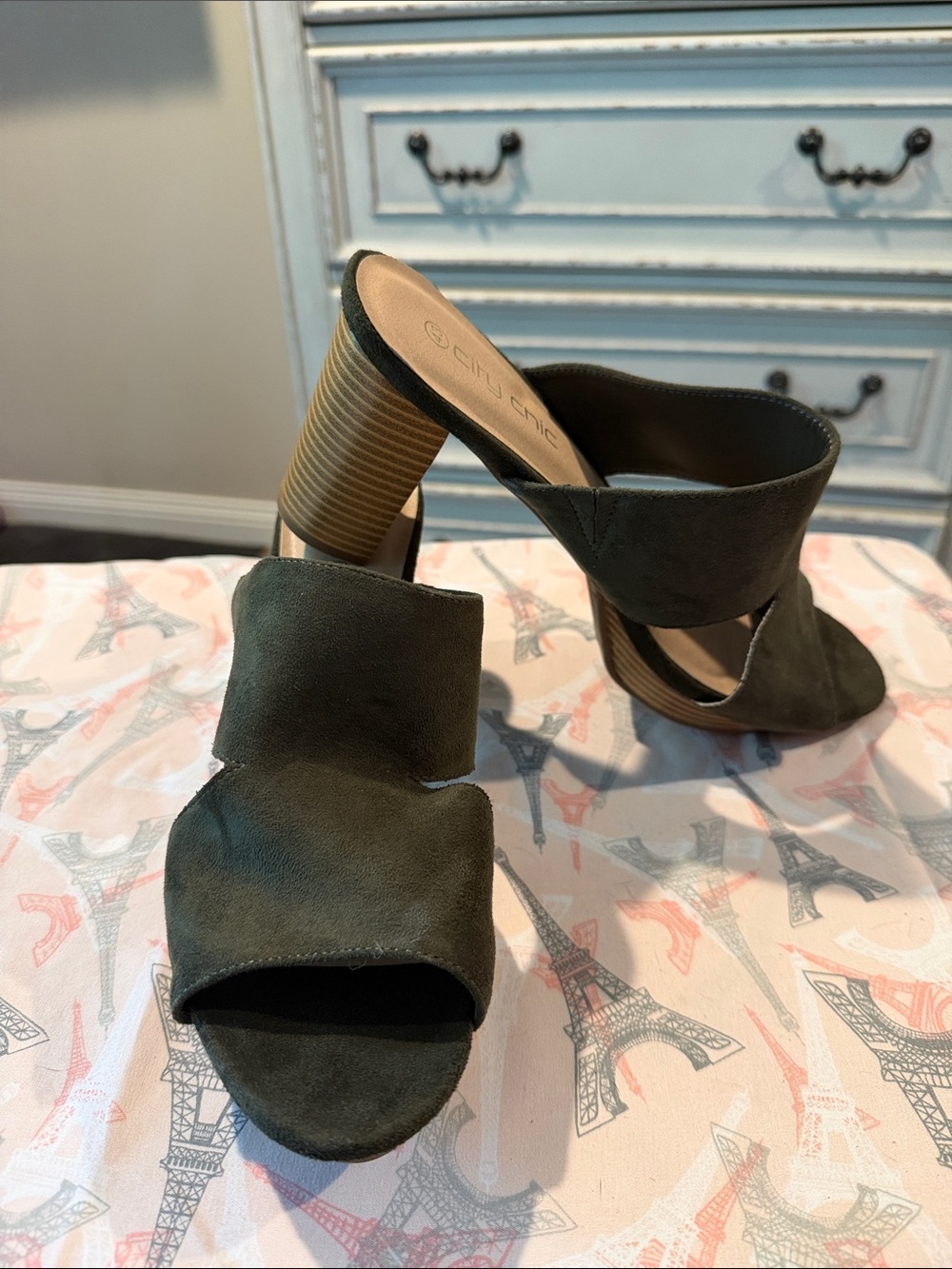 City Chic Olive Suede Open-Toe Block Heel Mules